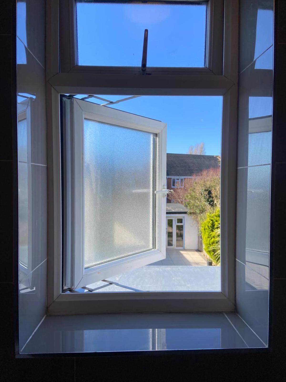 Beautiful Bright Three Bedroom House In And With Free Parking Сasa de vacaciones Brighton